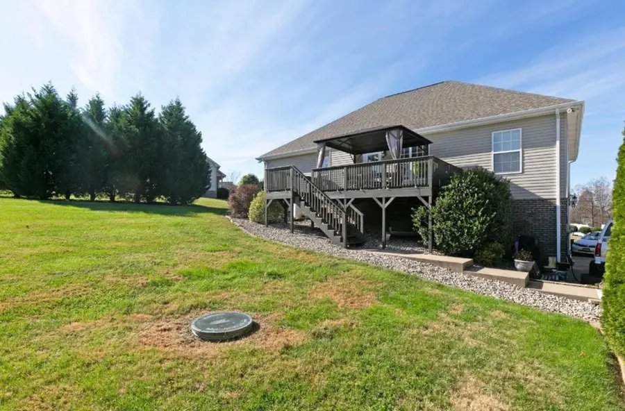 266 Glenda Ct, Pleasant View, TN 37146 - #3