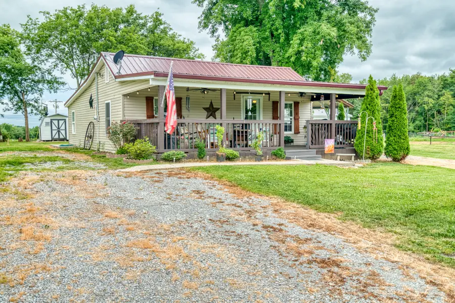 3899 W Jefferson Davis Highway, Elkton, KY 42220 - #2