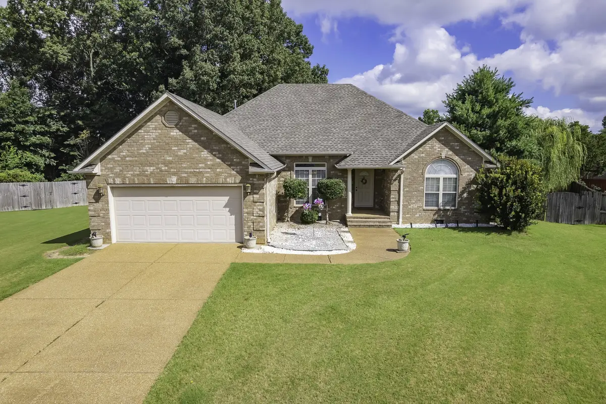 87 Lennox Village Dr, Jackson, TN 38305 - #1