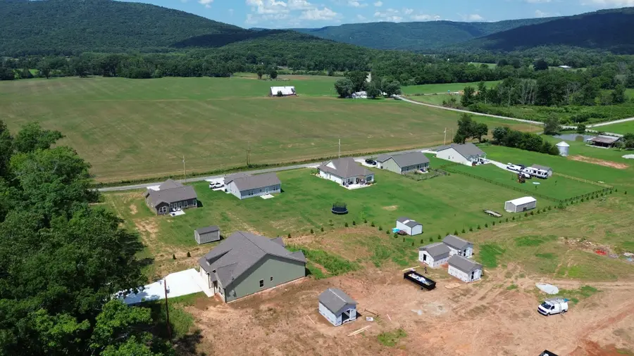 2266 White Ridge Rd, Pelham, TN 37366 - #3