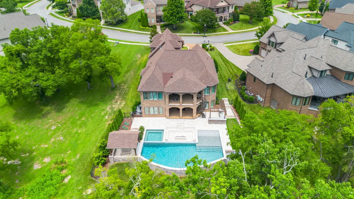 1149 Mccrory Cir, Gallatin, TN 37066 - #1