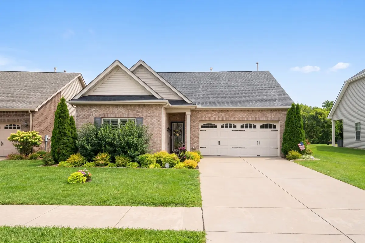 1127 Westgate Dr, Gallatin, TN 37066 - #1