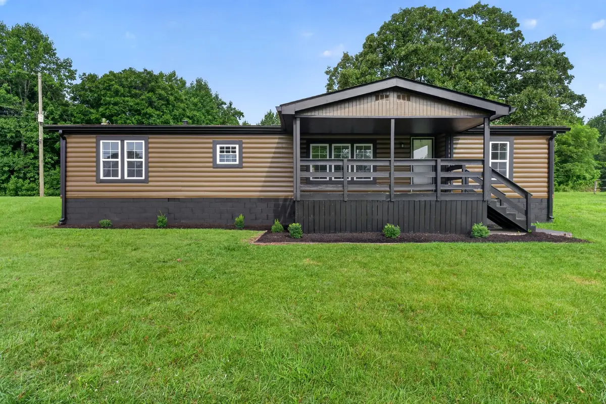 638 Manustown Rd, Woodbury, TN 37190 - #1