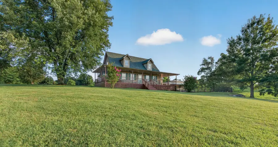 250 High Meadows Ln, Shelbyville, TN 37160 - #2