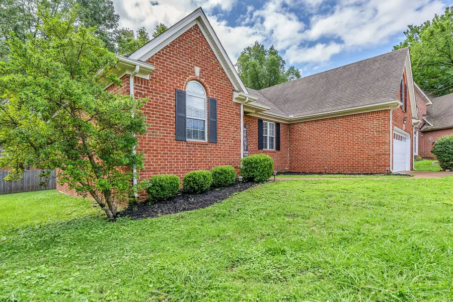 712 Milbridge Ct, Antioch, TN 37013 - #2
