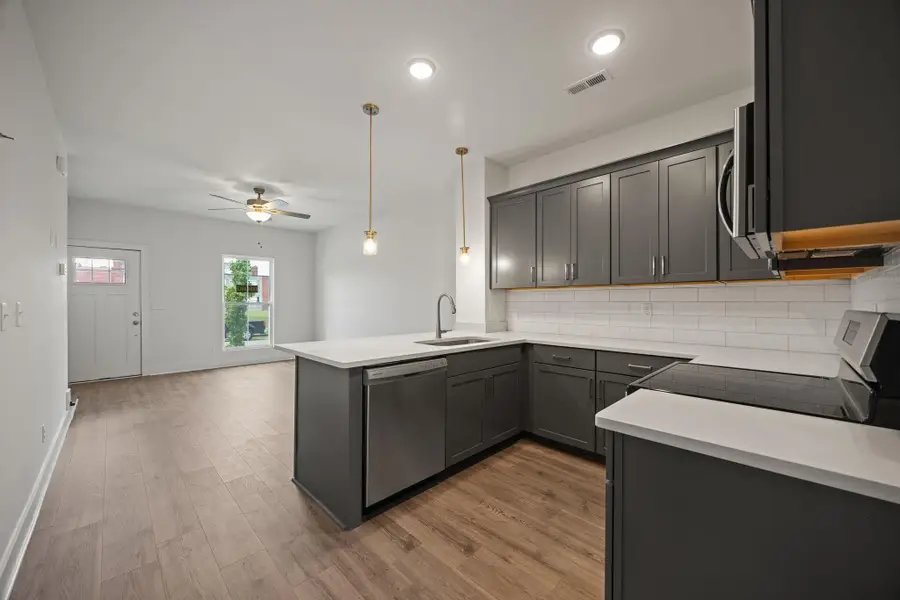 2441 E 17th Street, Chattanooga, TN 37404 - #3