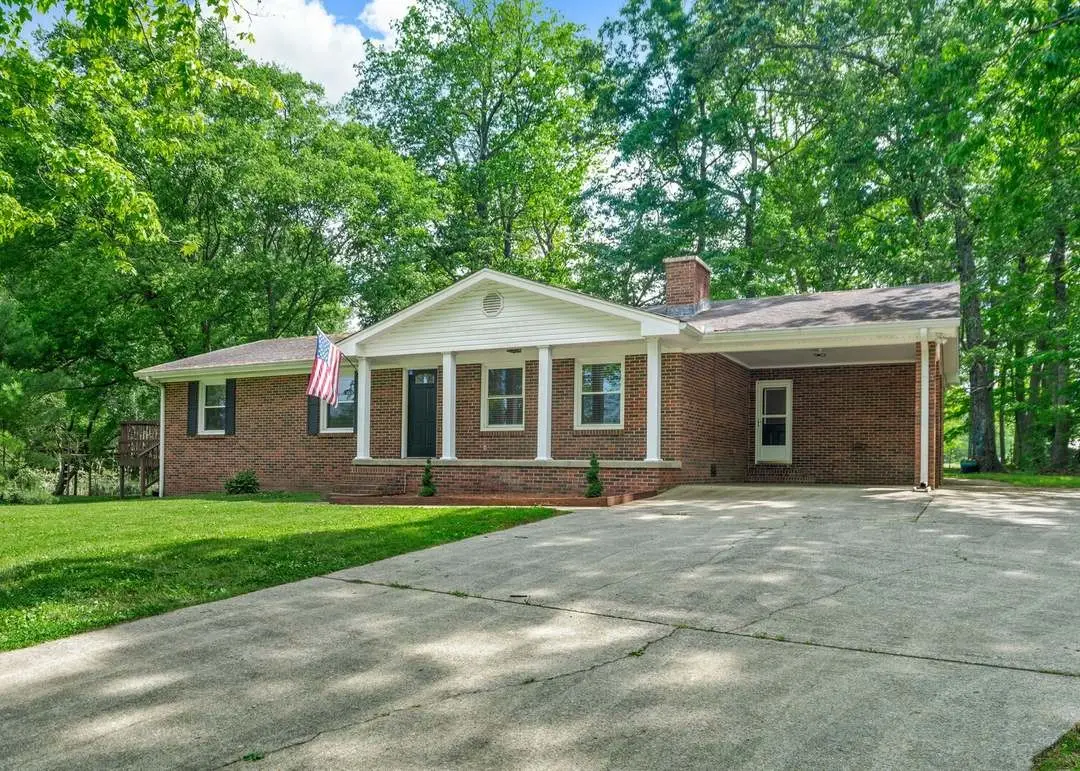 1387 Old Clarksville Pike, Pleasant View, TN 37146 - #1