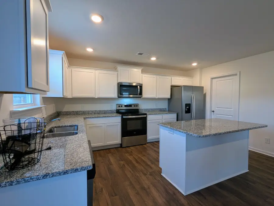 120 Westwood Cir, Athens, TN 37303 - #2