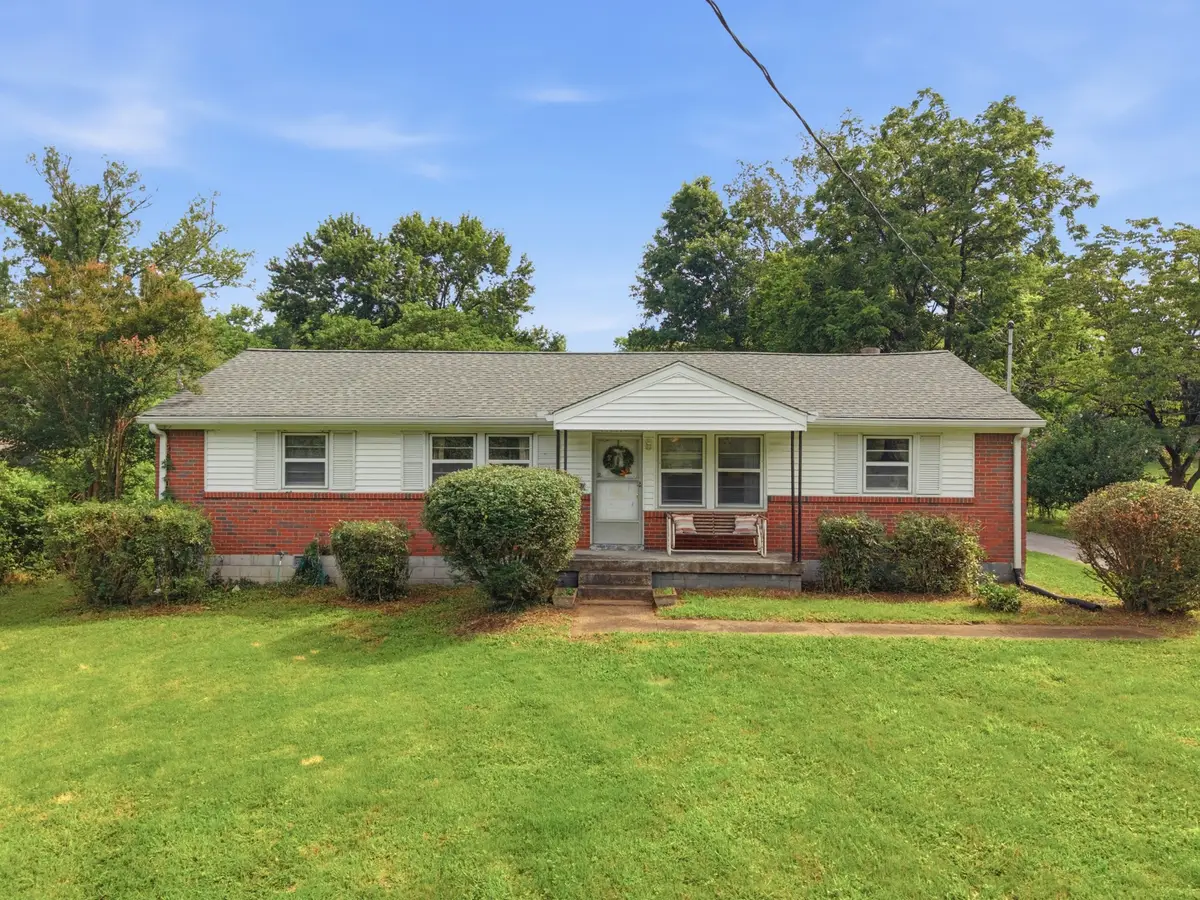 3835 Creekside Dr, Nashville, TN 37211 - #1