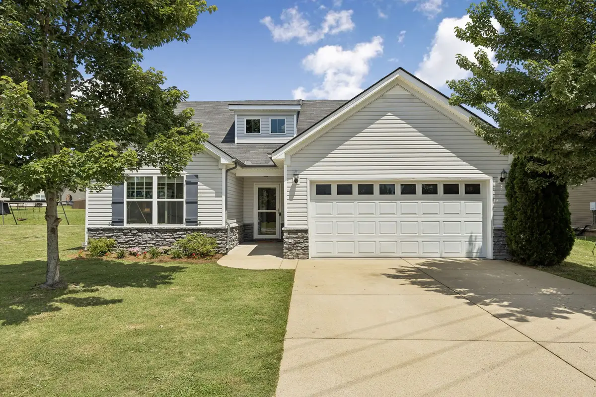 2120 Longhunter Chase Dr, Spring Hill, TN 37174 - #1