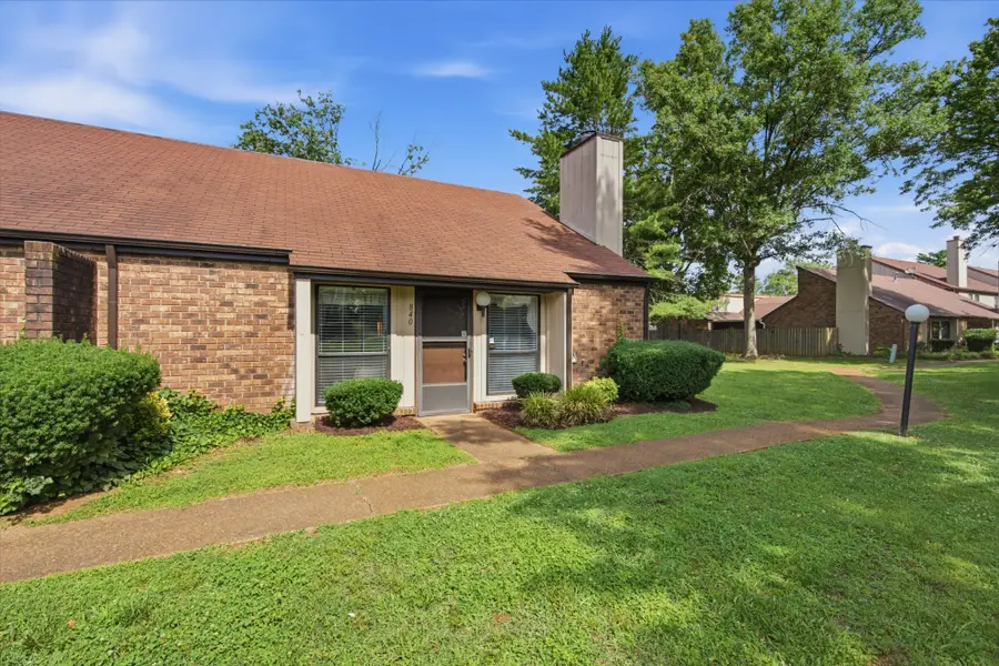 840 Old Coach Ct, Hermitage, TN 37076 - #2