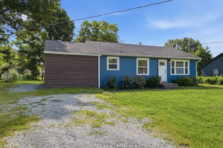 825 Spencer Ave, Gallatin, TN 37066 - #2