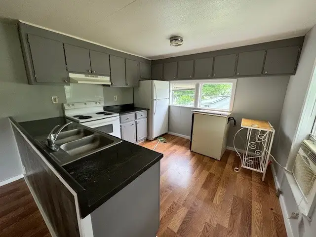 301 Eastbrook Rd, Estill Springs, TN 37330 - #2