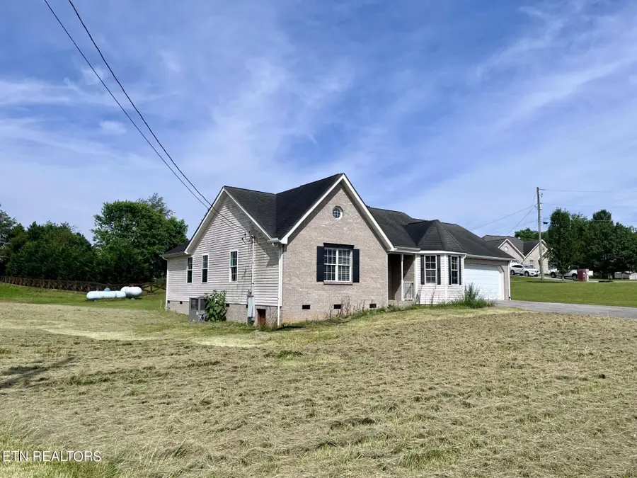 265 Pecan Circle, Corryton, TN 37721 - #2