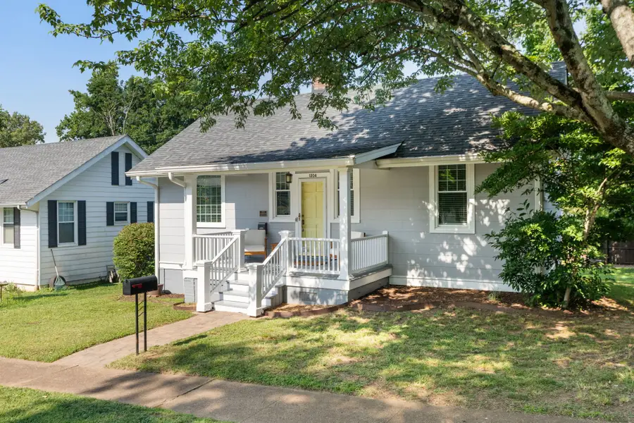 1304 Clarke St, Old Hickory, TN 37138 - #2