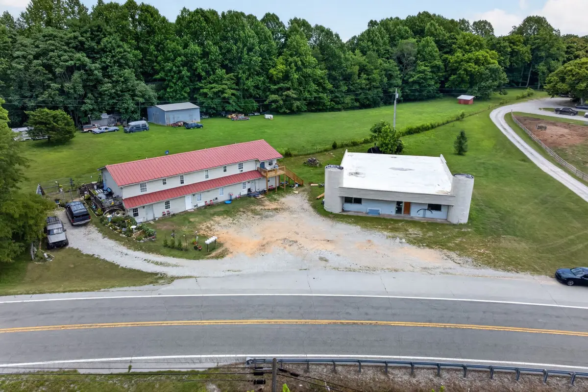 11279 Nashville Hwy, Baxter, TN 38544 - #1