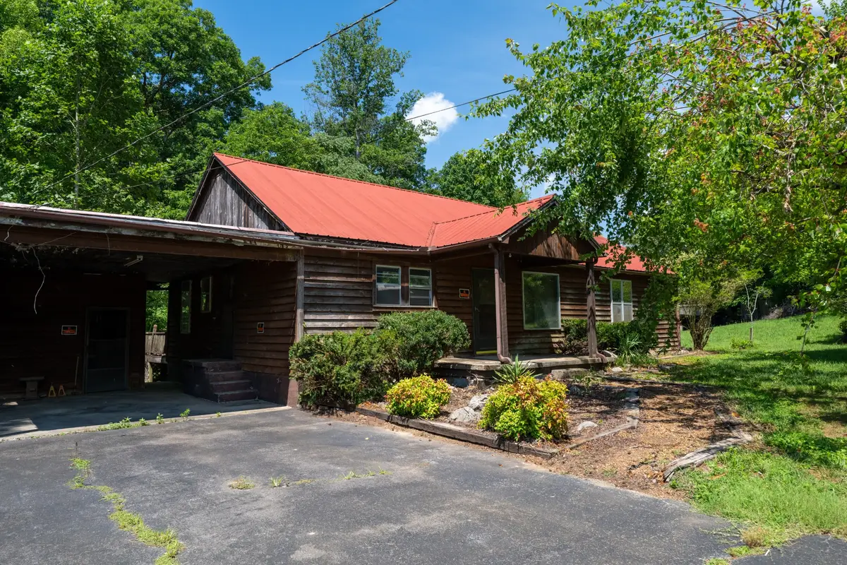 1755 Hawkins Crawford Rd, Cookeville, TN 38501 - #1