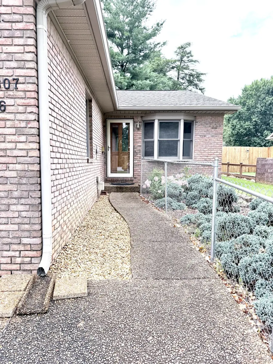 2607 Cayce Meade Dr #6, Hopkinsville, KY 42240 - #3