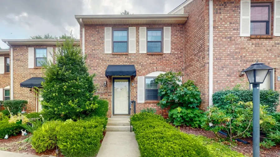 102 Thistle Ln, Hermitage, TN 37076 - #2