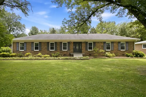 306 Grandview Dr, Murfreesboro, TN 37130