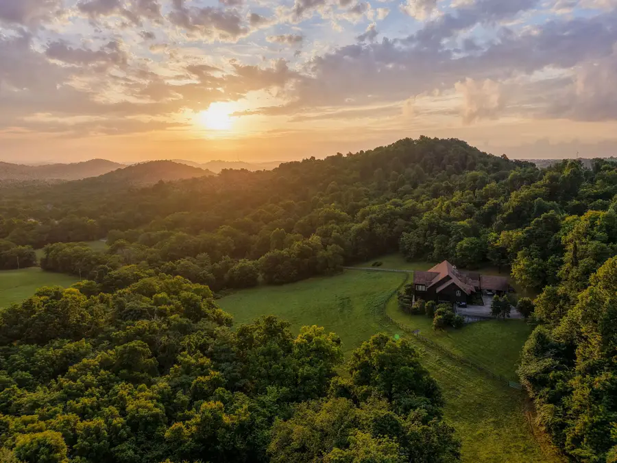 391 Bluestocking Hollow Rd, Shelbyville, TN 37160 - #2