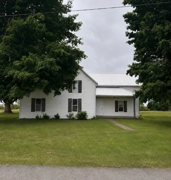 301 Bob Perry Rd, Bethpage, TN 37022