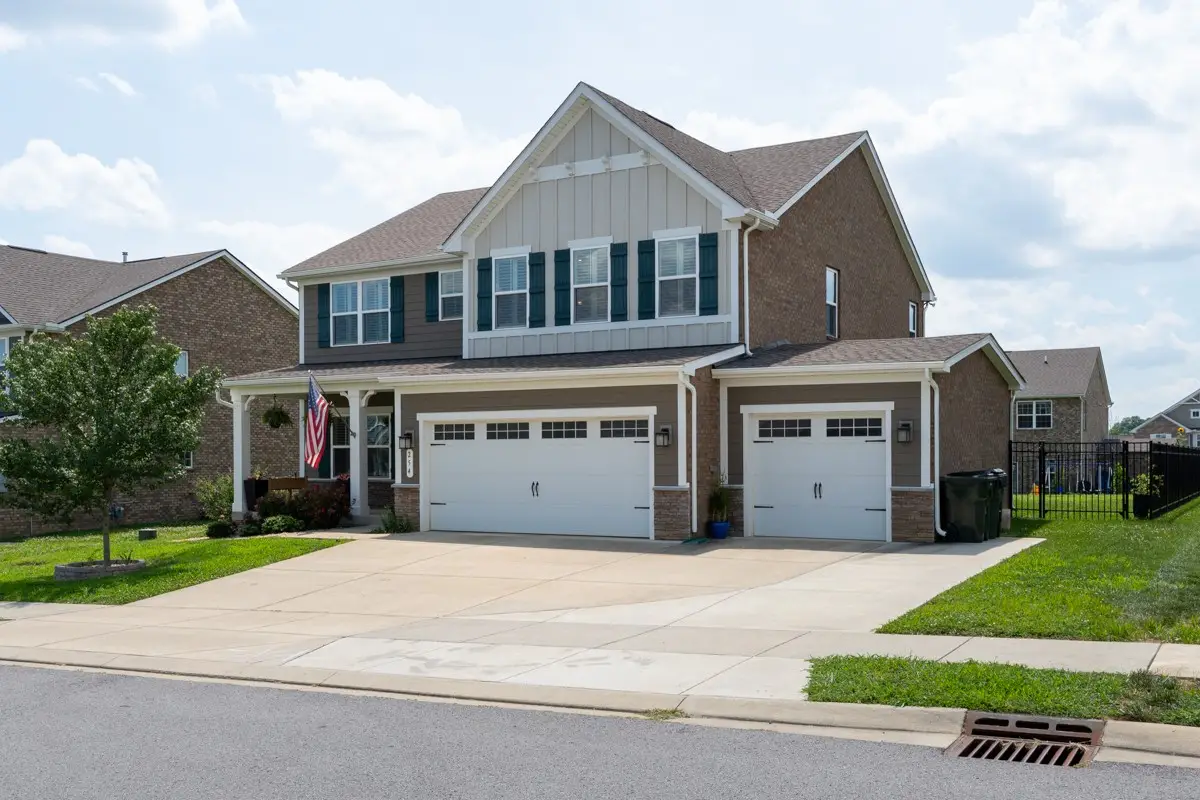 254 Grassy Glen Dr, Gallatin, TN 37066 - #1