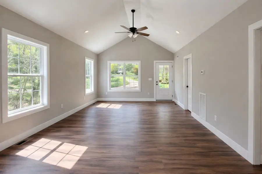 397 A Hightower Rd, Elkton, KY 42220 - #2