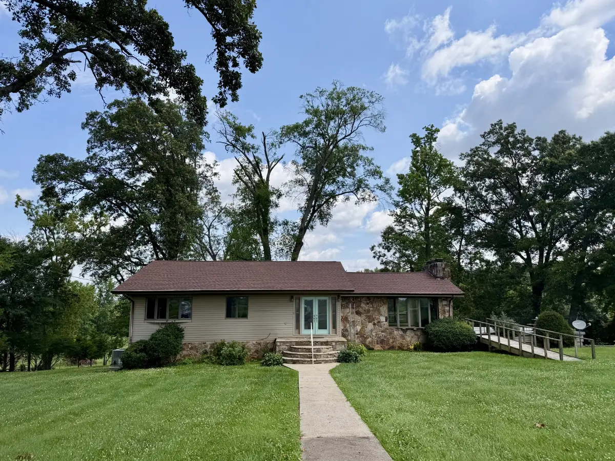 1225 Williams St, Decherd, TN 37324 - #1