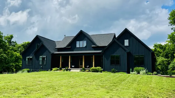 2284 Stephens Rd, Columbia, TN 38401