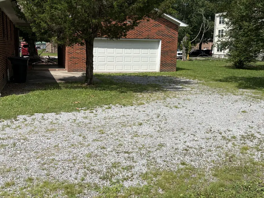 415 E Grundy St, Tullahoma, TN 37388 - #3