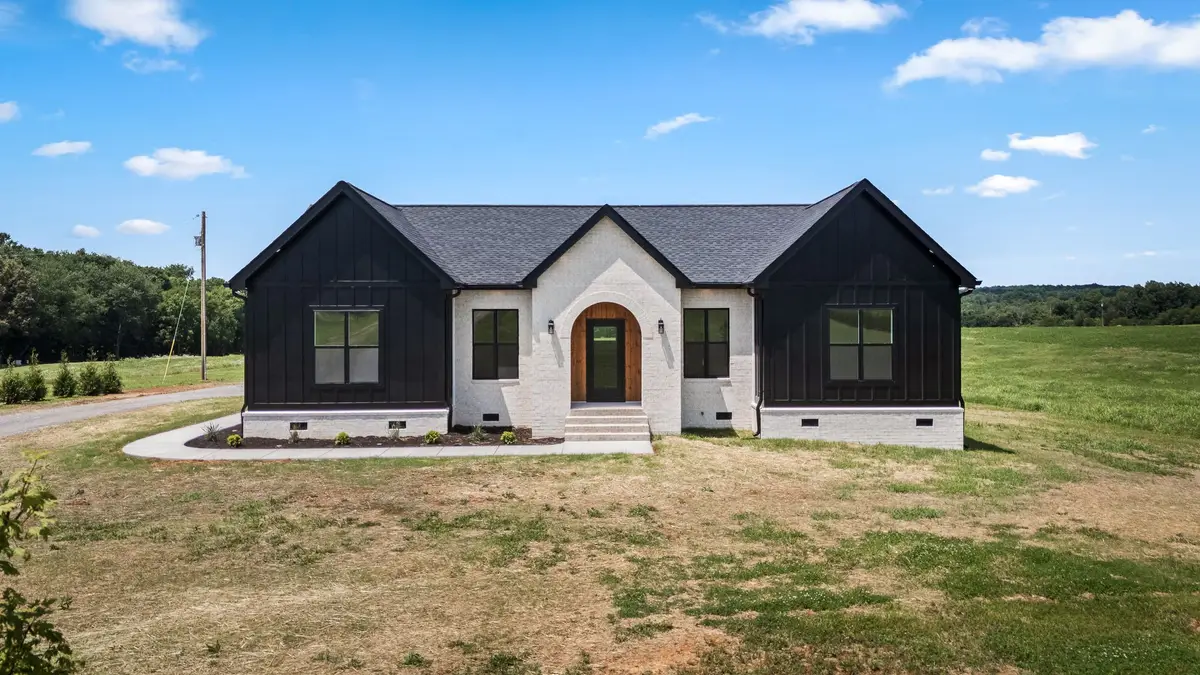 6954 Shebyville Rd, Morrison, TN 37357 - #1