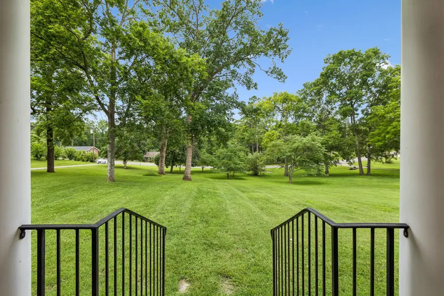 307 Woodlawn Dr, Mount Juliet, TN 37122 - #3