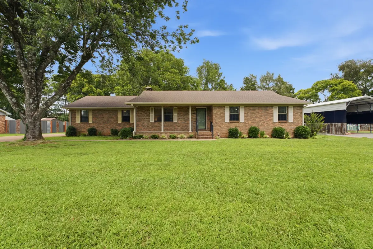344 Highfield Dr, Murfreesboro, TN 37128 - #1
