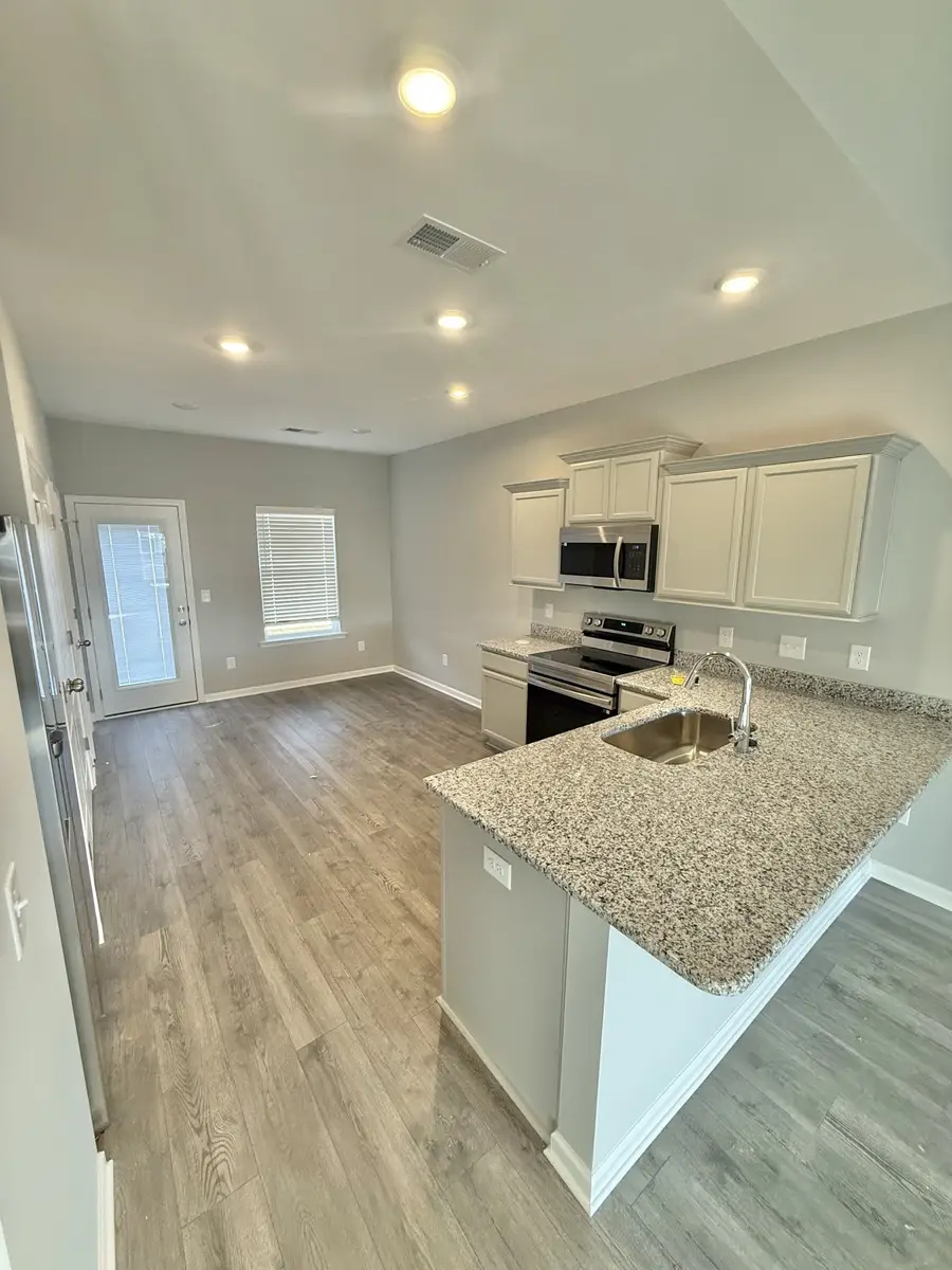 124 Stonehenge Cir, Manchester, TN 37355 - #3
