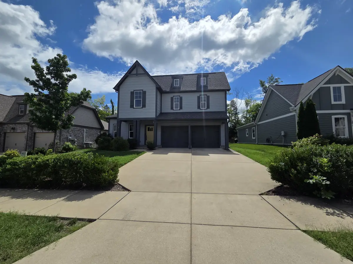 711 Plowson Rd, Mount Juliet, TN 37122 - #1