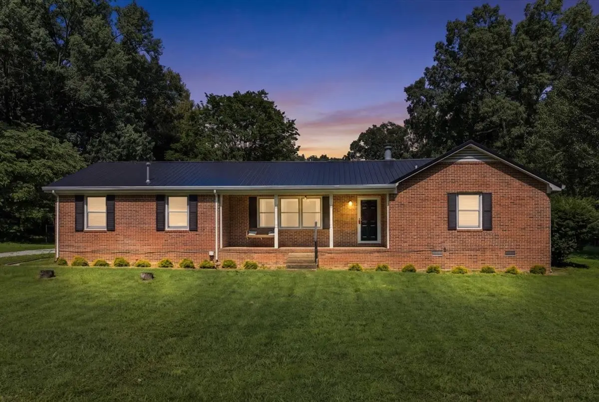 106 Larkway Dr, Tullahoma, TN 37388 - #1