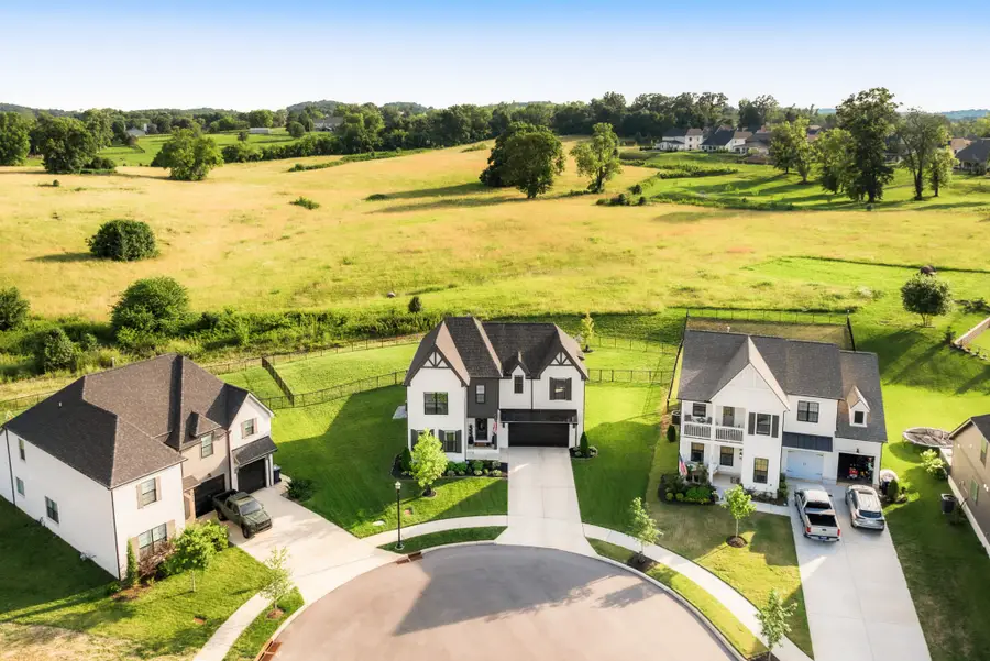 3455 Burgate Trl, Thompsons Station, TN 37179 - #2