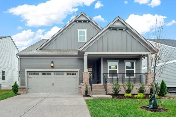 1065 Cherry Tree Dr, Mount Juliet, TN 37122