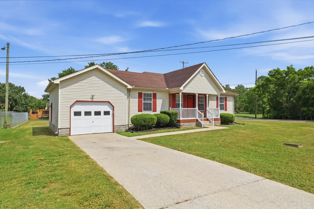 4800 Peppertree Dr, Antioch, TN 37013 - #1
