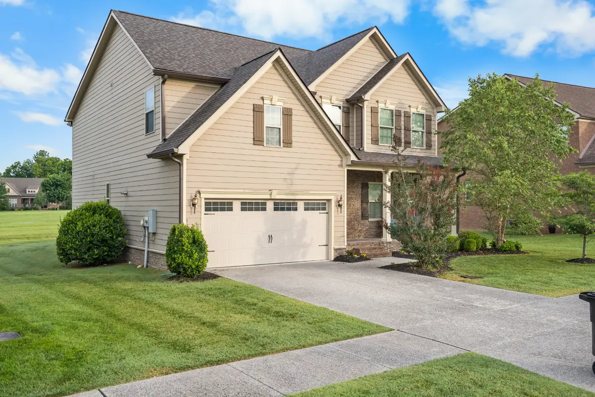 6725 Pleasant Gate Ln, College Grove, TN 37046 - #1