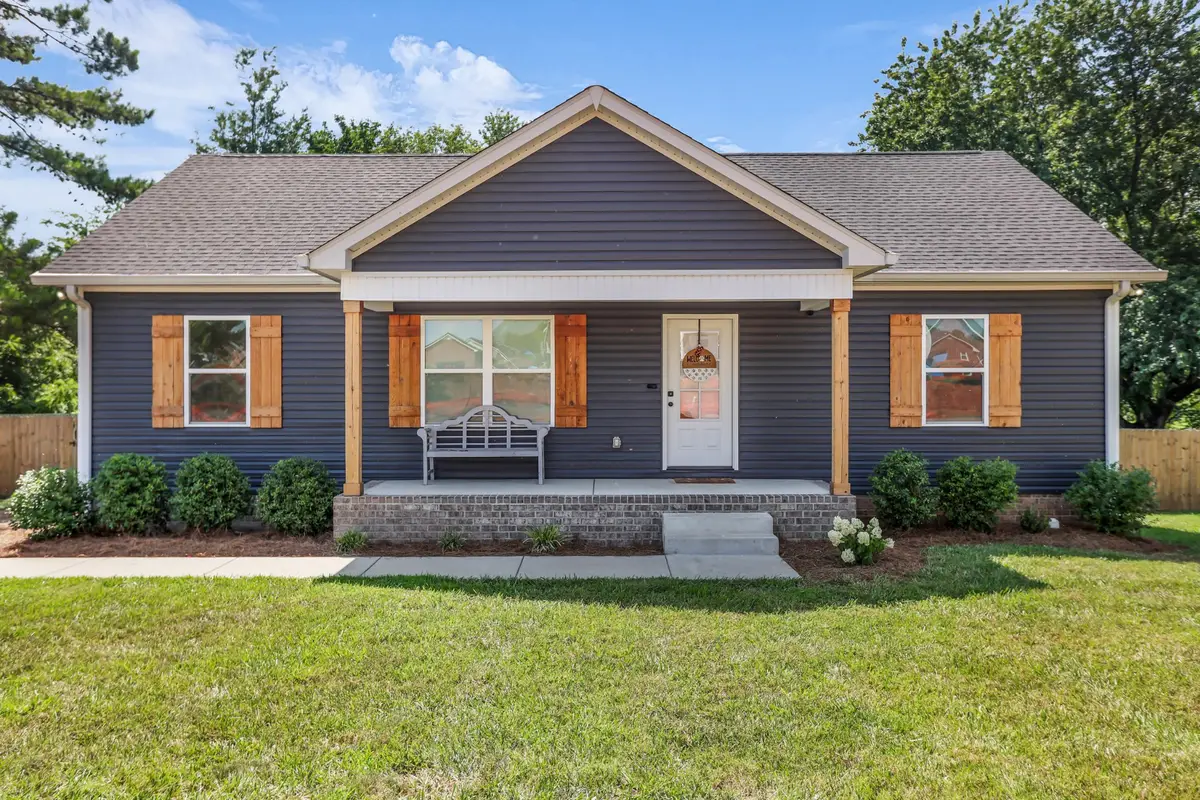 121 Oak Hill Dr, Portland, TN 37148 - #1