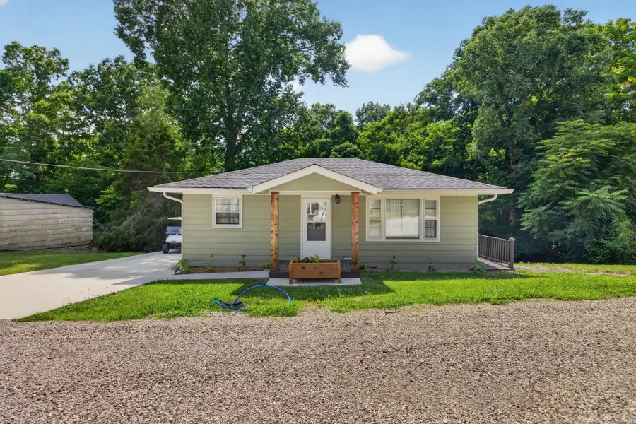 94 Cummins Ct, Celina, TN 38551 - #2