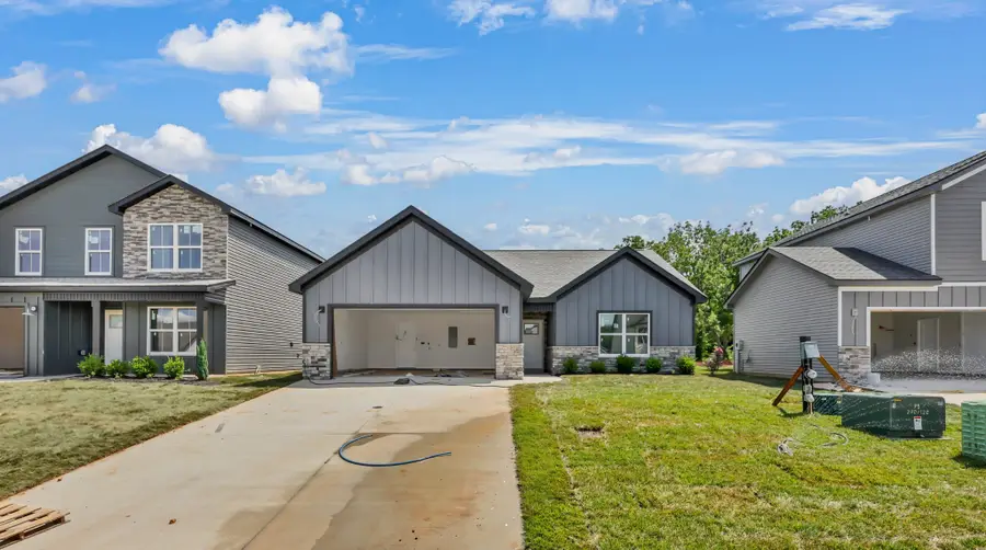 2689 Brewster Dr, Clarksville, TN 37042 - #2