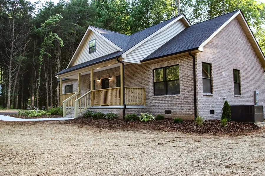 629 Crossvine Rd, Sparta, TN 38583 - #3