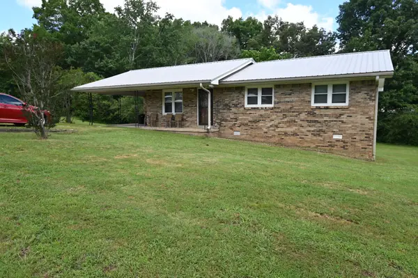 65 Glen Rich Dr, Parsons, TN 38363