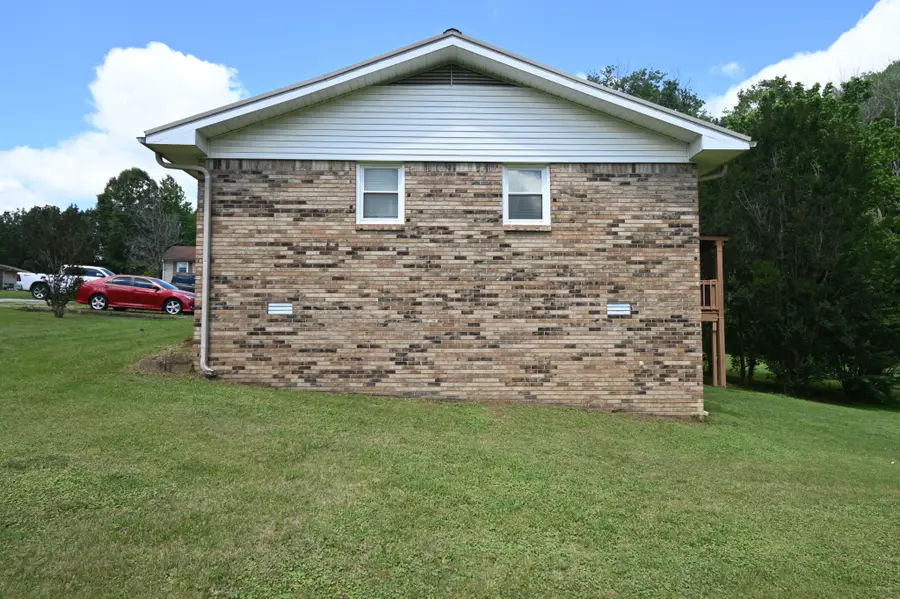 65 Glen Rich Dr, Parsons, TN 38363 - #2