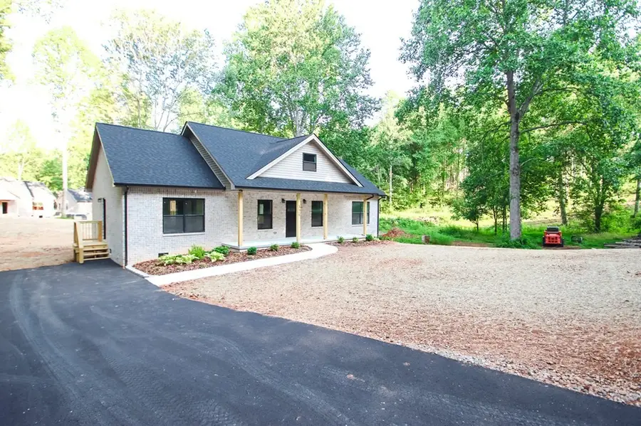 329 Webb Road, Sparta, TN 38583 - #2