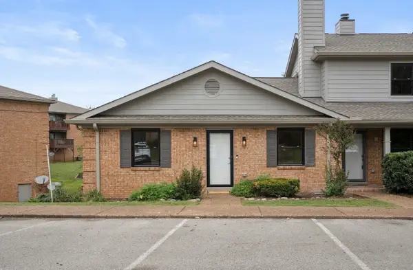 225 Ellington Pl, Madison, TN 37115