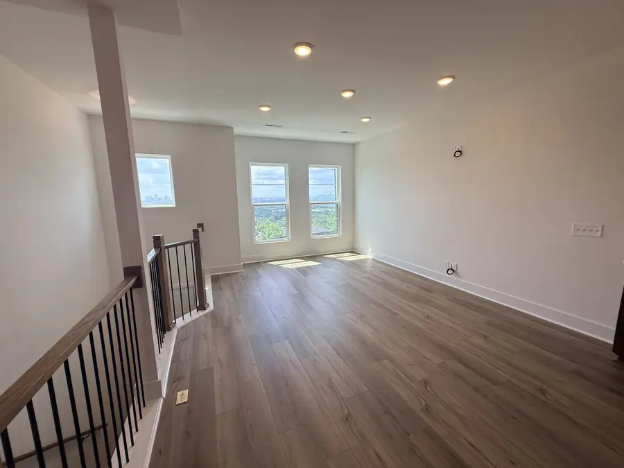 513 Cityscape Dr, Nashville, TN 37218 - #3